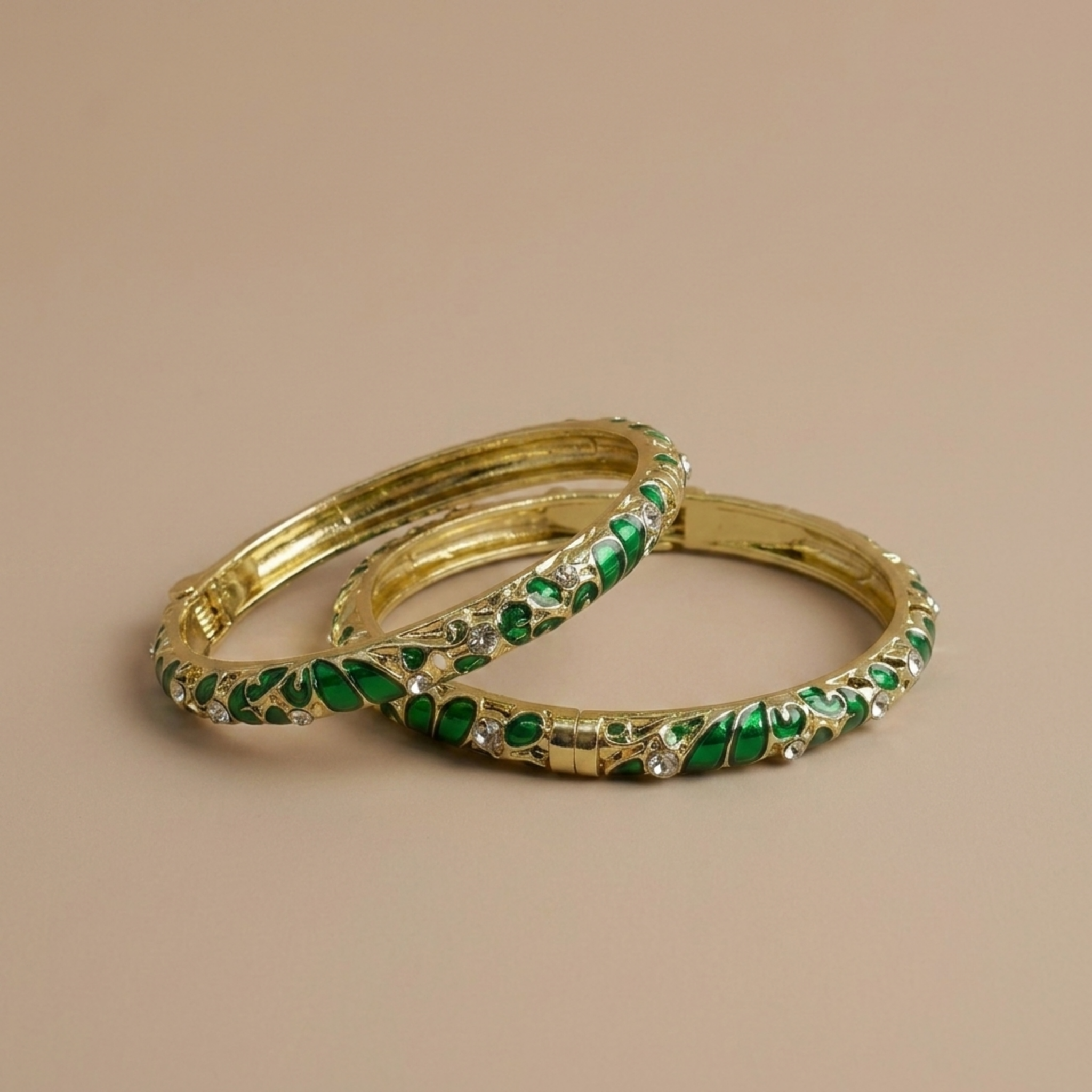 Emerald Enamel Paisley Bangle